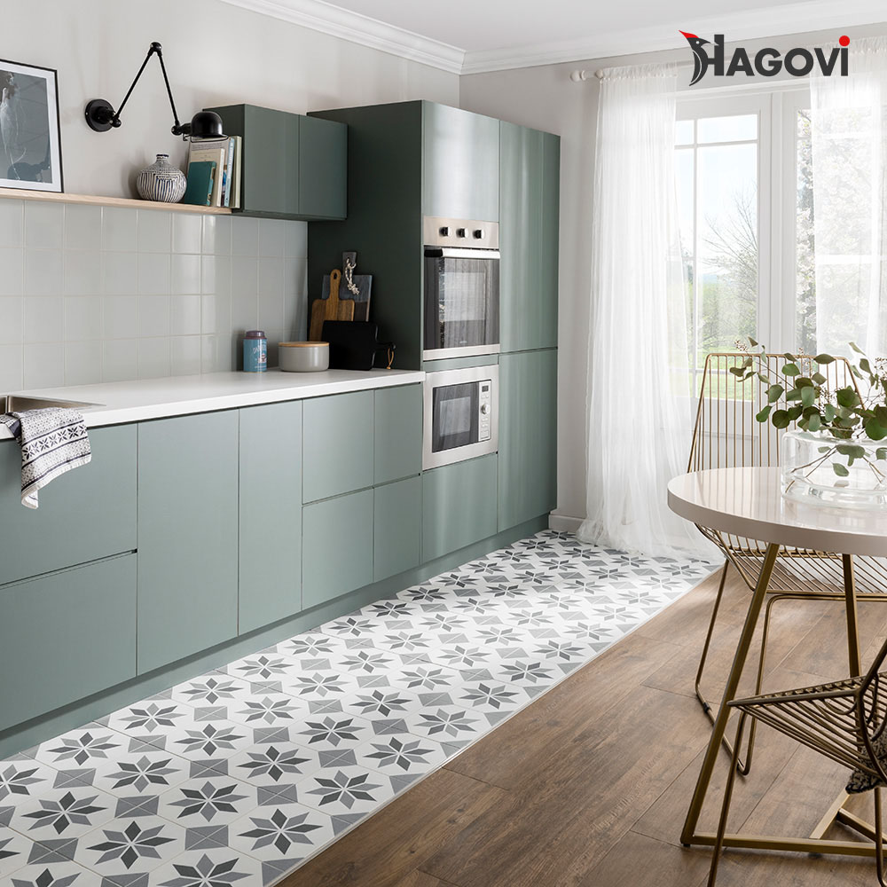Phòng bếp xanh lá kết hợp hoàn hảo với đồ nội thất khác