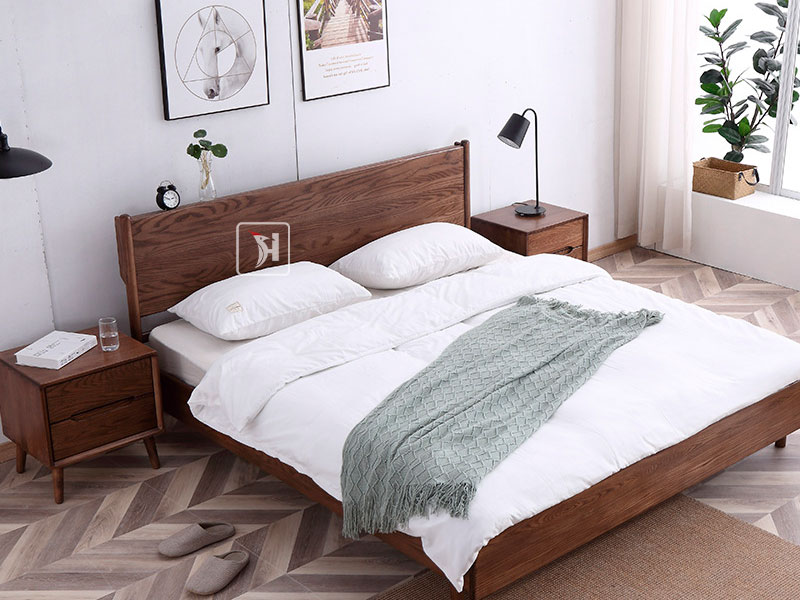 Màu sắc giường ngủ gỗ óc chó đẹp, ấm áp