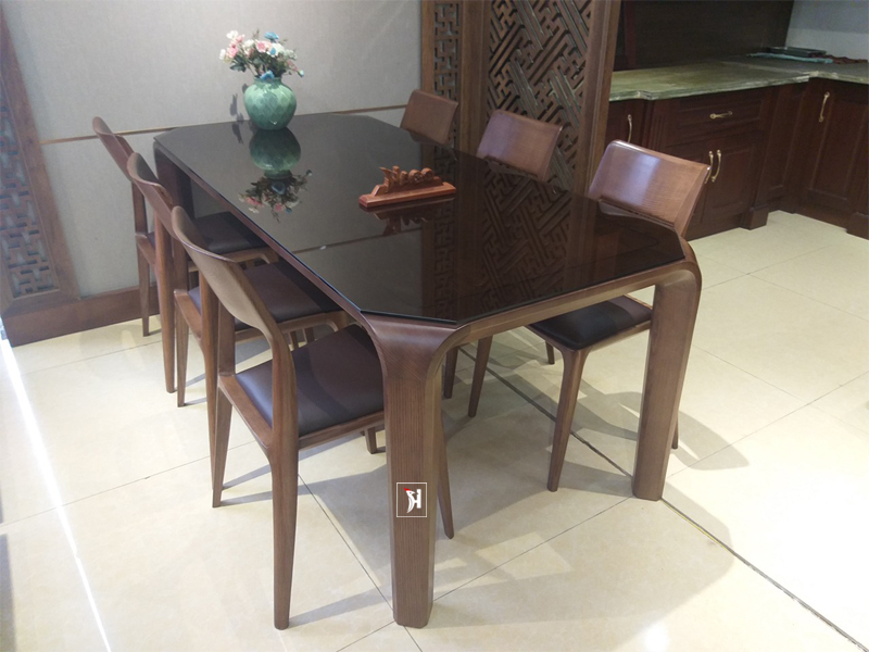 Thiết kế bàn ăn 6 ghế hiện đại bằng gỗ Sồi Nga lịch lãm